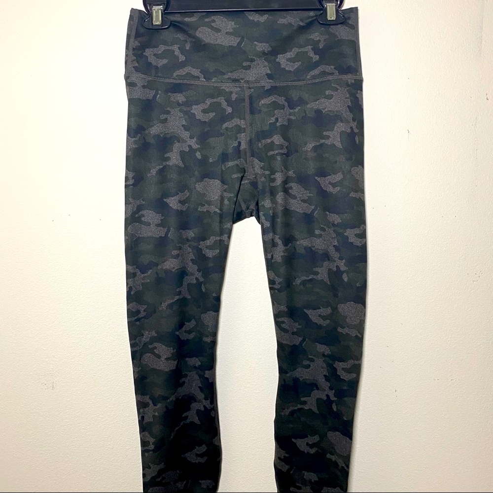 NEW!! Fabletics Leggings